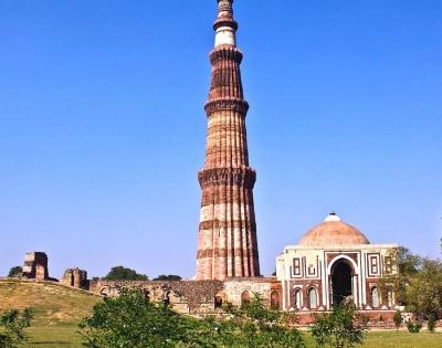 Qutub Minar row: Delhi court dismisses plea by 'Agra royal family member' | Qutub Minar row: Delhi court dismisses plea by 'Agra royal family member'