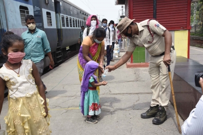 2,201 minors rescued so far this year, says Railway Protection Force | 2,201 minors rescued so far this year, says Railway Protection Force