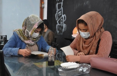 Taliban bans women from coffee shops | Taliban bans women from coffee shops