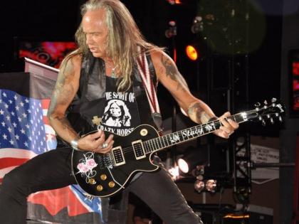 Lynyrd Skynyrd member Rickey Medlocke tests positive for COVID-19 | Lynyrd Skynyrd member Rickey Medlocke tests positive for COVID-19