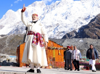 Modi keeps his word, dons traditional Himachali attire | Modi keeps his word, dons traditional Himachali attire