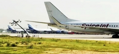 SpiceJet passengers walk on Delhi Airport tarmac, DGCA launches probe | SpiceJet passengers walk on Delhi Airport tarmac, DGCA launches probe