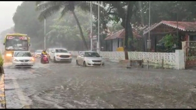Rains pound Mumbai, MMR for second straight day | Rains pound Mumbai, MMR for second straight day