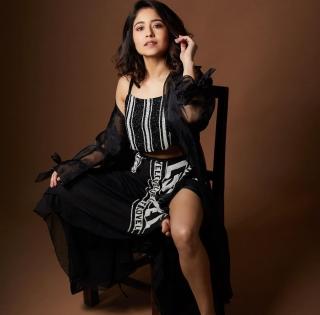 Shweta Tripathi: As an artiste your instinct is very important | Shweta Tripathi: As an artiste your instinct is very important