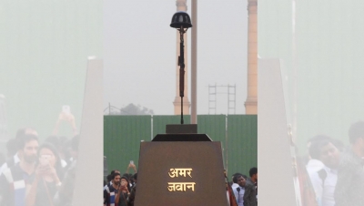 'Amar Jawan Jyoti is not being extinguished, but merged': Govt sources seek to clarify | 'Amar Jawan Jyoti is not being extinguished, but merged': Govt sources seek to clarify