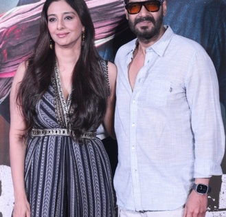 Ajay Devgn says Tabu effortlessly takes to the tone of her characters | Ajay Devgn says Tabu effortlessly takes to the tone of her characters