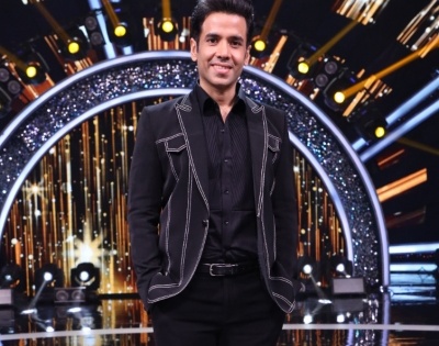 Tusshar tells how his father Jeetendra rescued him in Disneyland | Tusshar tells how his father Jeetendra rescued him in Disneyland