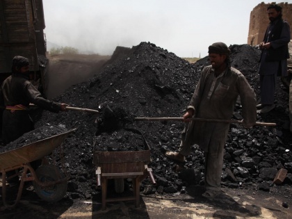 Jindal Steel, Hindalco among 22 companies submitting bids for coal mines auction | Jindal Steel, Hindalco among 22 companies submitting bids for coal mines auction