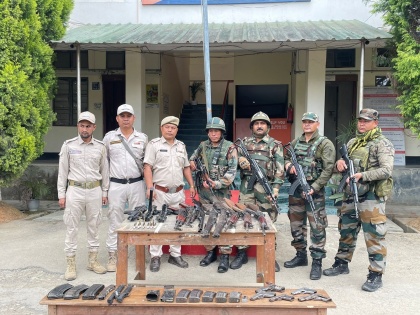1,040 looted sophisticated arms recovered by security forces in Manipur | 1,040 looted sophisticated arms recovered by security forces in Manipur