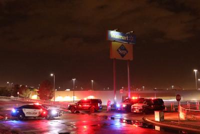 2 killed, 3 injured in US Houston flea market shooting | 2 killed, 3 injured in US Houston flea market shooting
