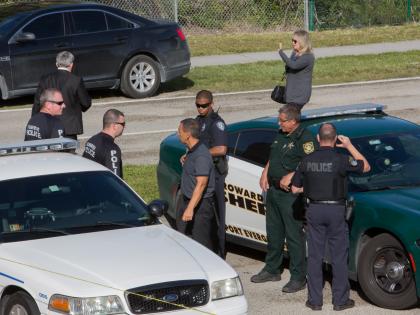 Shooting inside Walmart in Florida leaves 1 dead | Shooting inside Walmart in Florida leaves 1 dead Shooting inside Walmart in Florida leaves 1 dead | Shooting inside Walmart in Florida leaves 1 dead
