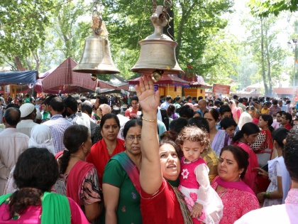About 4,000 devotees leave from Jammu to attend Kheer Bhawani Mela | About 4,000 devotees leave from Jammu to attend Kheer Bhawani Mela