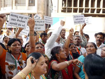 Congress to launch campaign in Gujarat against rising prices | Congress to launch campaign in Gujarat against rising prices