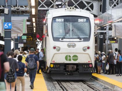Network failure causes railway shutdown in Toronto | Network failure causes railway shutdown in Toronto Network failure causes railway shutdown in Toronto | Network failure causes railway shutdown in Toronto
