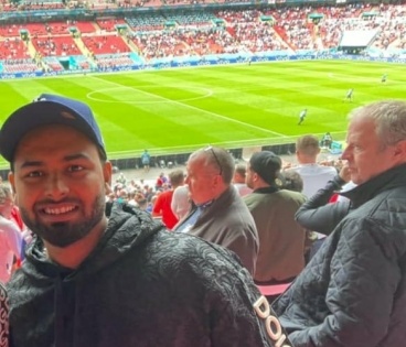 Pant drops in at Wembley to watch England play Germany in Euro 2020 | Pant drops in at Wembley to watch England play Germany in Euro 2020