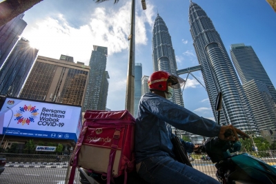 Malaysia's tourism revenues plunge 71.2% | Malaysia's tourism revenues plunge 71.2%