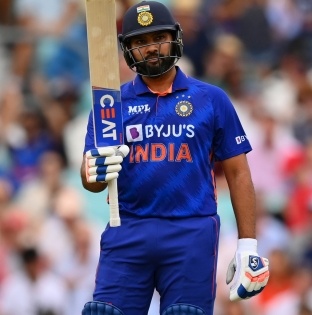Injury scare for India as Rohit Sharma retires hurt in third T20I | Injury scare for India as Rohit Sharma retires hurt in third T20I