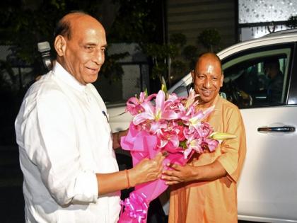 Rajnath extends wishes to Yogi Adityanath for being elected as leader of BJP Legislative Party in UP | Rajnath extends wishes to Yogi Adityanath for being elected as leader of BJP Legislative Party in UP
