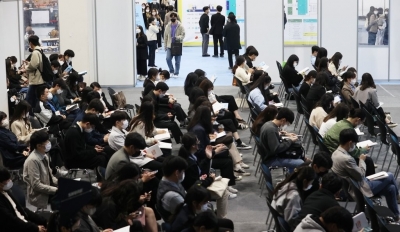 S.Korea adds 707,000 jobs on-year in Sep, largest in 23 years | S.Korea adds 707,000 jobs on-year in Sep, largest in 23 years S.Korea adds 707,000 jobs on-year in Sep, largest in 23 years | S.Korea adds 707,000 jobs on-year in Sep, largest in 23 years