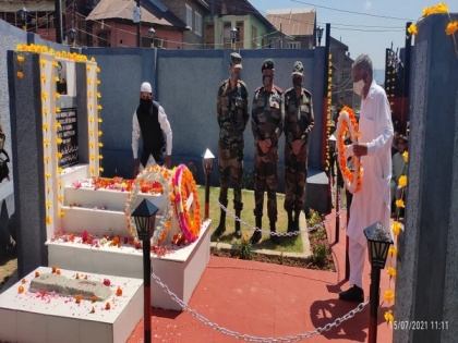 Indian Army organises prayers for Janab Maqbool Sherwani, a Kashmiri youth who misguided Pakistani raiders but was killed later | Indian Army organises prayers for Janab Maqbool Sherwani, a Kashmiri youth who misguided Pakistani raiders but was killed later