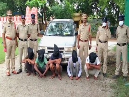 260 kg Ganja seized in Andhra's Kadapa, five arrested | 260 kg Ganja seized in Andhra's Kadapa, five arrested