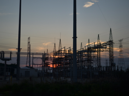 Carbon emission of India’s grid electricity falls 7 pc as green energy share rises | Carbon emission of India’s grid electricity falls 7 pc as green energy share rises