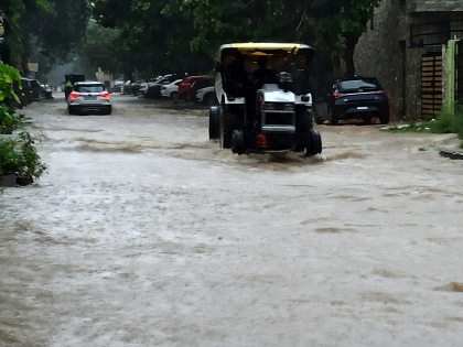 Gurugram roads turn into rivers after heavy rain | Gurugram roads turn into rivers after heavy rain