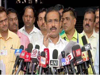 Either postpone IPL or play it behind closed doors: Maha health Minister | Either postpone IPL or play it behind closed doors: Maha health Minister