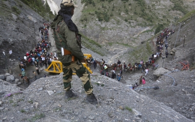 Over 3.5 lakh devotees perform Amarnath Yatra in 19 days | Over 3.5 lakh devotees perform Amarnath Yatra in 19 days Over 3.5 lakh devotees perform Amarnath Yatra in 19 days | Over 3.5 lakh devotees perform Amarnath Yatra in 19 days