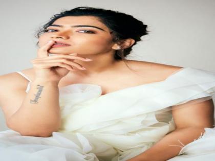 Rashmika Mandana looks simple, elegant in her poster as Geetanjali in ‘Animal’ | Rashmika Mandana looks simple, elegant in her poster as Geetanjali in ‘Animal’ Rashmika Mandana looks simple, elegant in her poster as Geetanjali in ‘Animal’ | Rashmika Mandana looks simple, elegant in her poster as Geetanjali in ‘Animal’