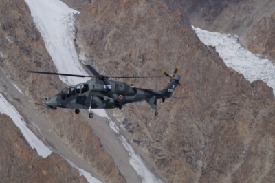 2 light combat choppers made by HAL deployed in Ladakh | 2 light combat choppers made by HAL deployed in Ladakh