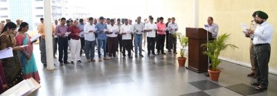 Telangana secretariat employees take Constitution Day pledge | Telangana secretariat employees take Constitution Day pledge