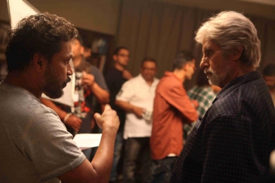 Shoojit Sircar: Big B is never intimidating | Shoojit Sircar: Big B is never intimidating Shoojit Sircar: Big B is never intimidating | Shoojit Sircar: Big B is never intimidating