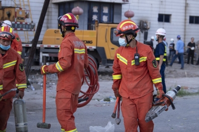 8 people dead, 9 missing in China building collapse | 8 people dead, 9 missing in China building collapse