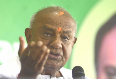 Childish talk, says Gowda on reports on JD-S's likely merger with BJP | Childish talk, says Gowda on reports on JD-S's likely merger with BJP Childish talk, says Gowda on reports on JD-S's likely merger with BJP | Childish talk, says Gowda on reports on JD-S's likely merger with BJP