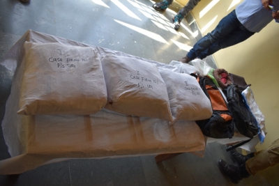 Drug peddlers sent drugs as court documents in K'taka, two held | Drug peddlers sent drugs as court documents in K'taka, two held Drug peddlers sent drugs as court documents in K'taka, two held | Drug peddlers sent drugs as court documents in K'taka, two held