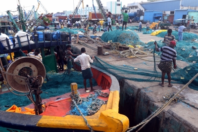 Indo-Pak delays in nationality verification prolongs jail stay of fisherfolk | Indo-Pak delays in nationality verification prolongs jail stay of fisherfolk Indo-Pak delays in nationality verification prolongs jail stay of fisherfolk | Indo-Pak delays in nationality verification prolongs jail stay of fisherfolk
