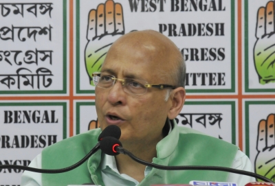 Singhvi rejects speculation on switching over to BJP | Singhvi rejects speculation on switching over to BJP