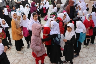 Taliban under fire over not reopening high schools for Afghan girls | Taliban under fire over not reopening high schools for Afghan girls