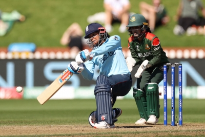 Women's World Cup: England book semis spot with 100-run win over Bangladesh | Women's World Cup: England book semis spot with 100-run win over Bangladesh