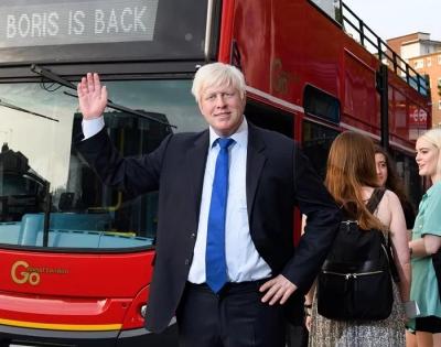 Boris Johnson's waxwork appears outside job centre after his resignation | Boris Johnson's waxwork appears outside job centre after his resignation