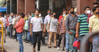 Social distancing norms not followed in Chennai Metro | Social distancing norms not followed in Chennai Metro Social distancing norms not followed in Chennai Metro | Social distancing norms not followed in Chennai Metro