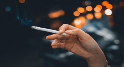 Smoking reduces wealth's tendency to increase life expectancy | Smoking reduces wealth's tendency to increase life expectancy
