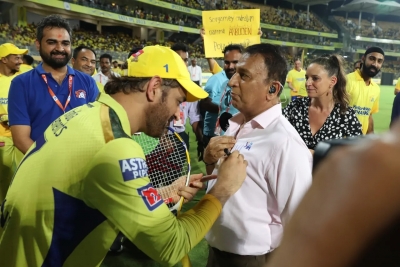 IPL 2023: 'Was a very emotional moment for me', says Gavaskar on taking Dhoni's autograph on his shirt | IPL 2023: 'Was a very emotional moment for me', says Gavaskar on taking Dhoni's autograph on his shirt