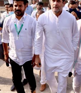 Rahul Gandhi resumes Bharat Jodo Yatra in Telangana | Rahul Gandhi resumes Bharat Jodo Yatra in Telangana