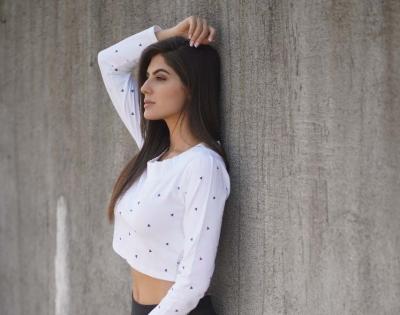 For Elnaaz Norouzi, athleisure is the way to go | For Elnaaz Norouzi, athleisure is the way to go For Elnaaz Norouzi, athleisure is the way to go | For Elnaaz Norouzi, athleisure is the way to go