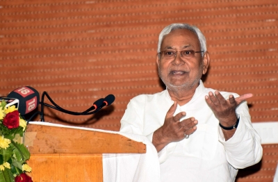 Nitish Kumar loses temper over functioning of Bihar's health system | Nitish Kumar loses temper over functioning of Bihar's health system