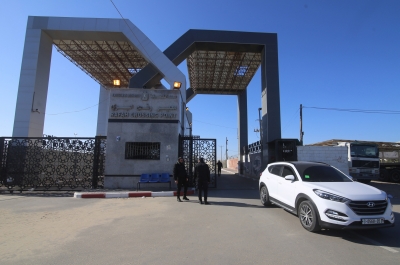 Rafah border crossing remains open for aid, passengers: Egypt | Rafah border crossing remains open for aid, passengers: Egypt