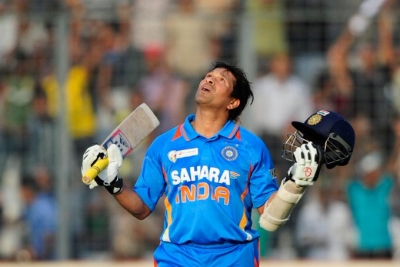 Simple things often hardest to do: Sachin urges people to stay indoors | Simple things often hardest to do: Sachin urges people to stay indoors