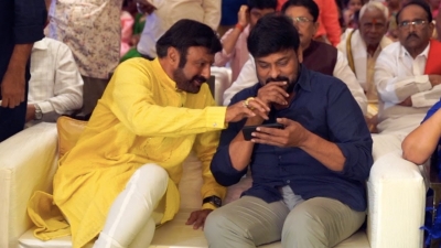 Balakrishna, Chiranjeevi come face-to-face on talk show 'Unstoppable' | Balakrishna, Chiranjeevi come face-to-face on talk show 'Unstoppable'
